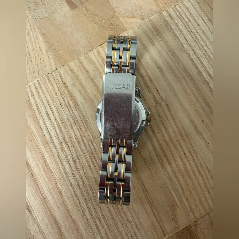Pulsar ladies two tone classic watch NEW BATTERY